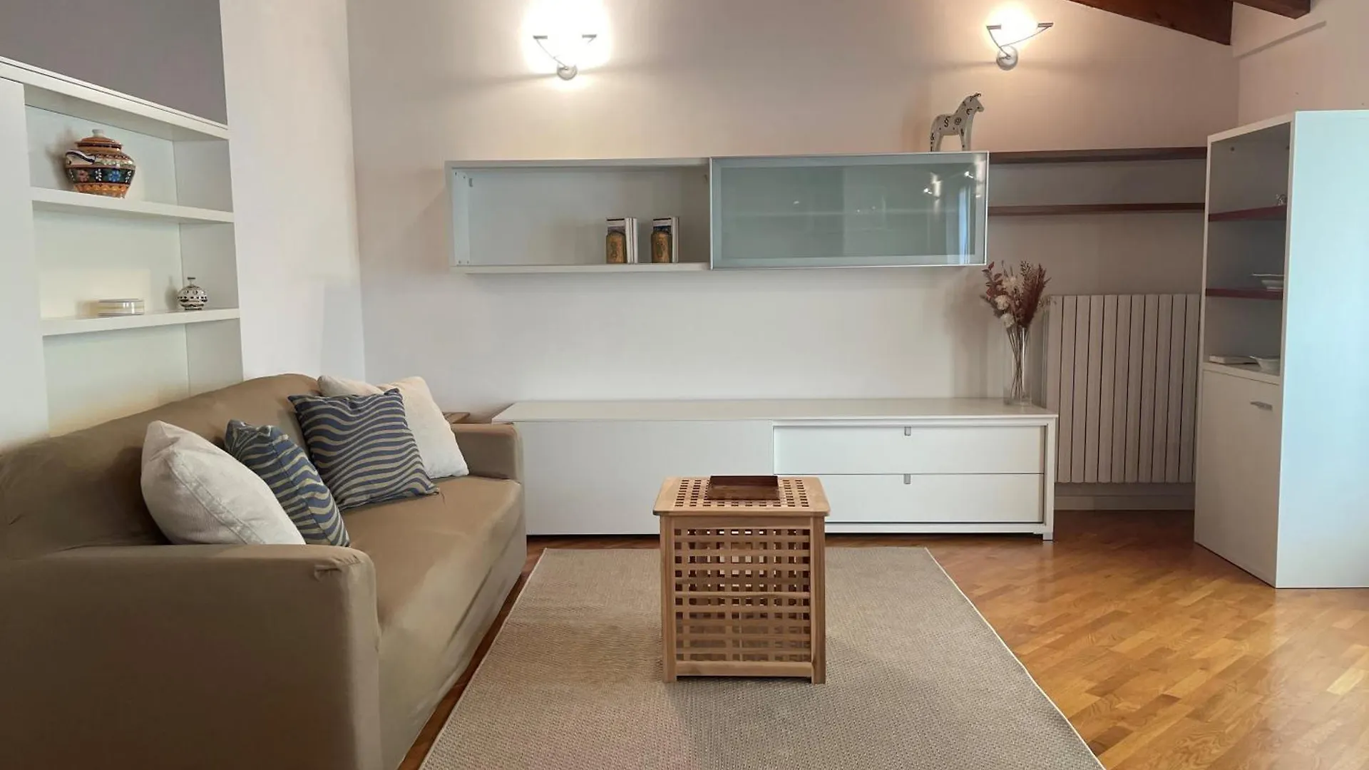 Mansarda Del Gallo Saló Apartment